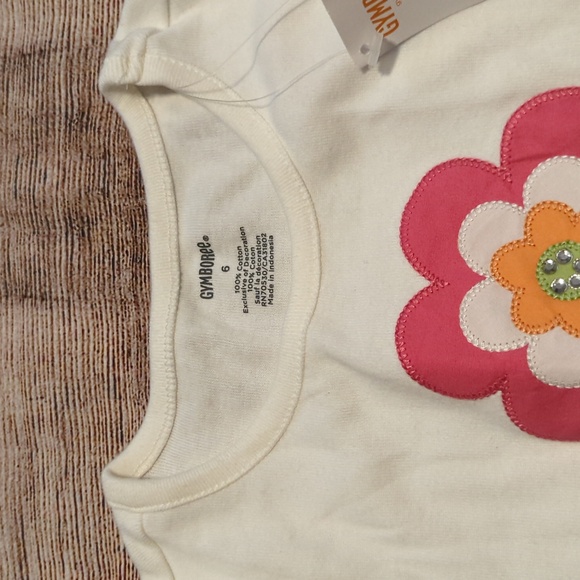 Brand New Gymboree White Long Sleeve Size 6 Shirt With Flower Accent - Picture 3 of 4